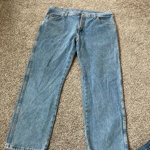 Men’s wrangler jeans 38x 29 regular fit